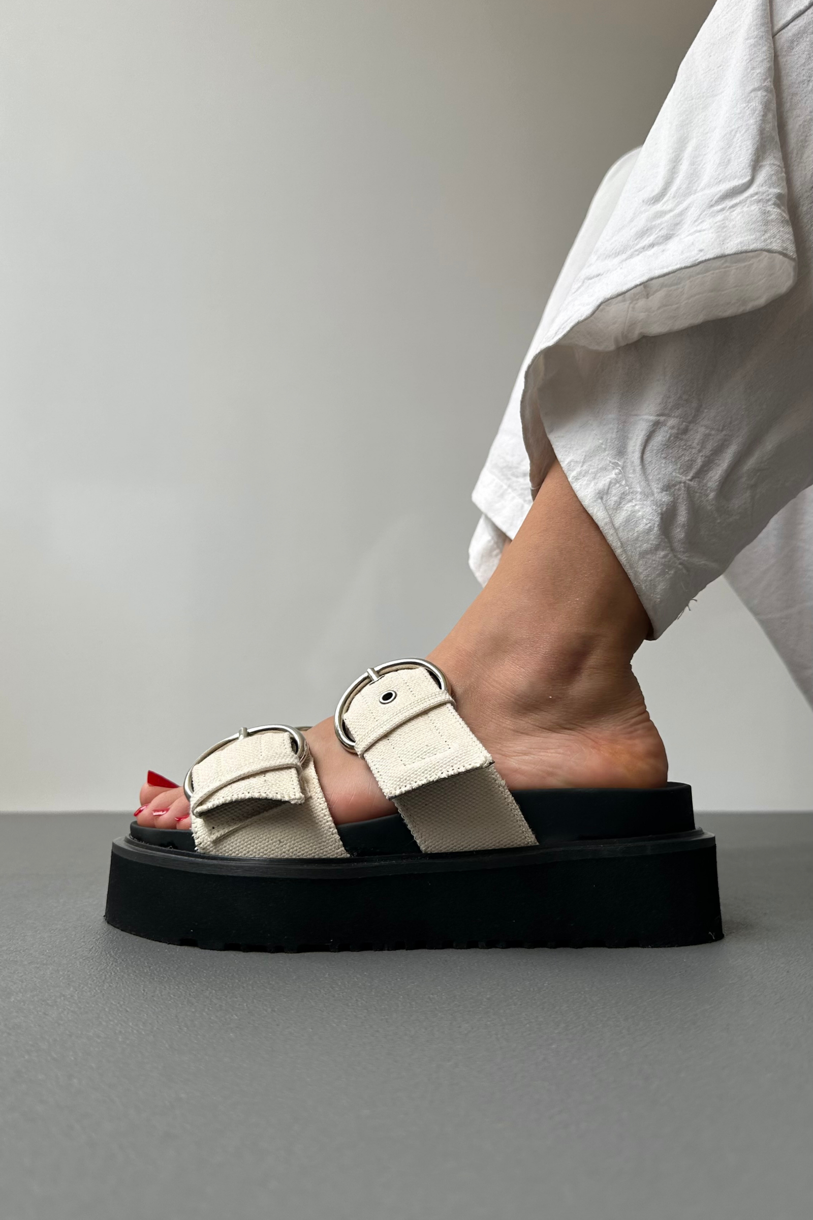 Chaussons Pour Femmes LIN BEIGE – Image 4
